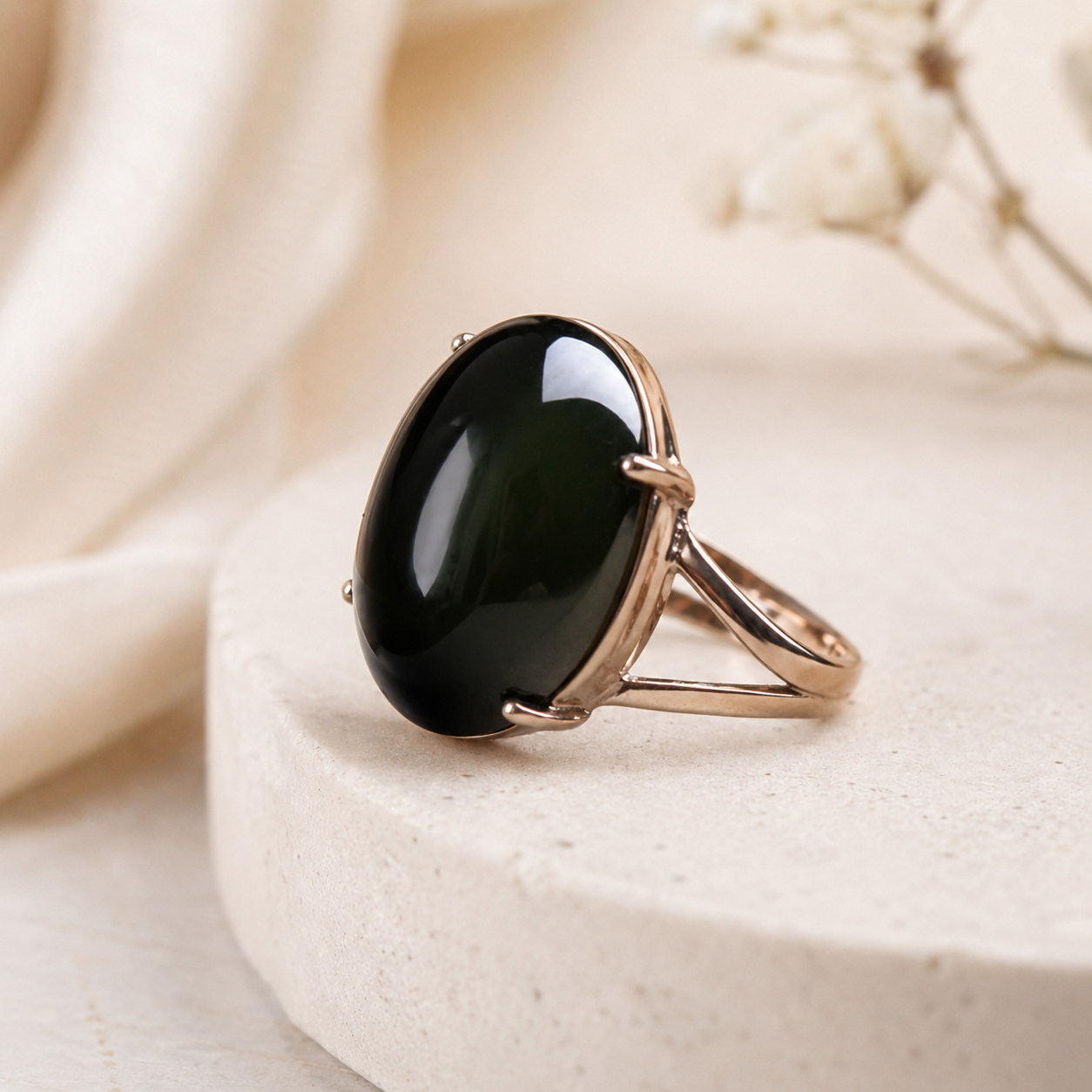 Detail of the natural rainbow obsidian ring