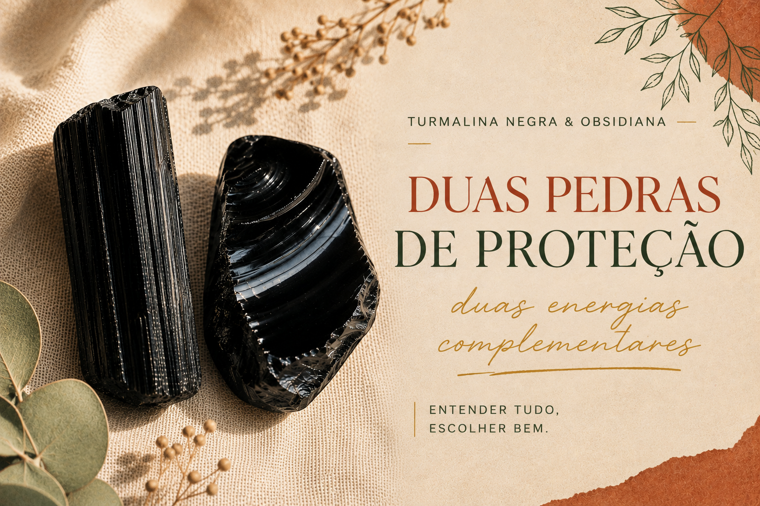 Cristal de turmalina negra estriado ao lado de um fragmento de obsidiana lisa